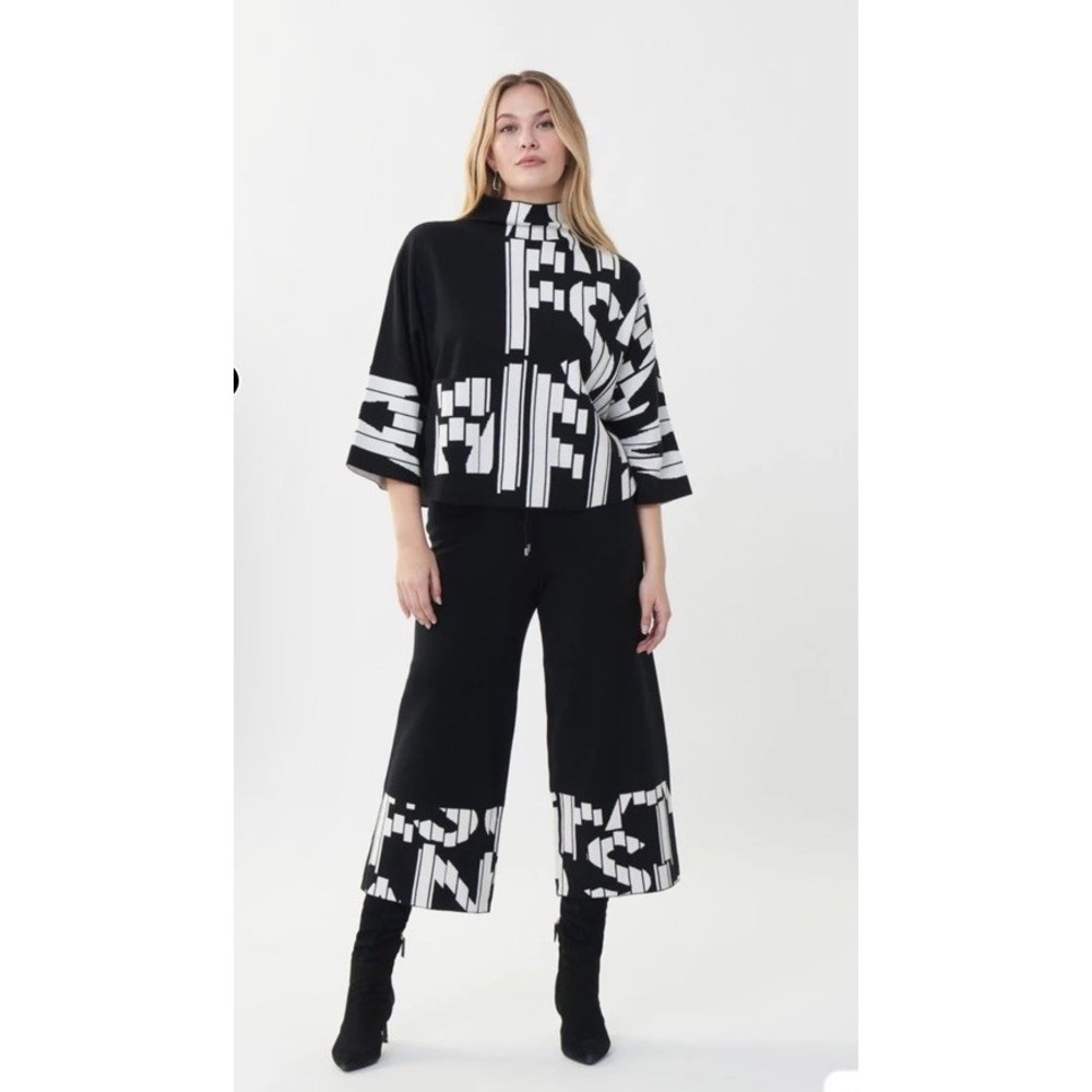 JOSEPH RIBKOFF Black and White Geometric Print Funnel Neck Sweater Top Sz M